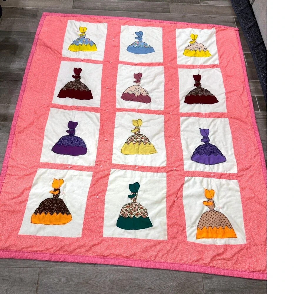 Handmade Sunbonnet Sue Quilt Womens 81x69 Pink Vintage Applique Patchwork Retro